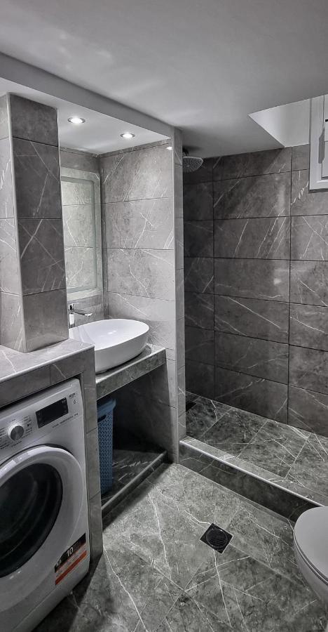 Mimarxos Luxury Apartments Chalkís Buitenkant foto